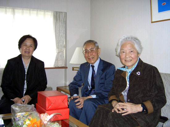 賀美英æ